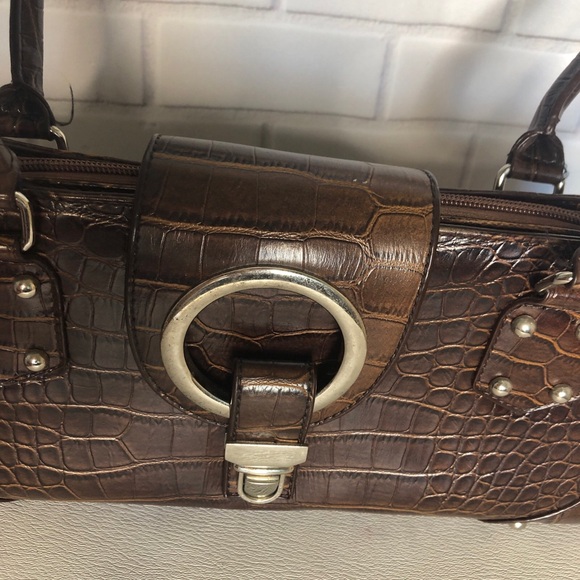 Brown Patent Leather Tote Handbag Purse LR Linear 12 Inches Long 6 Inches Tall - Picture 3 of 12